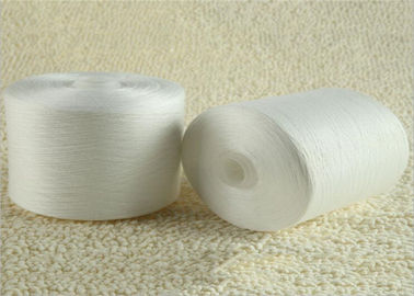 Chine Fil de couture tourné par polyester en plastique de fil de cône 50/2 avec le matériel 100% de Vierge fournisseur