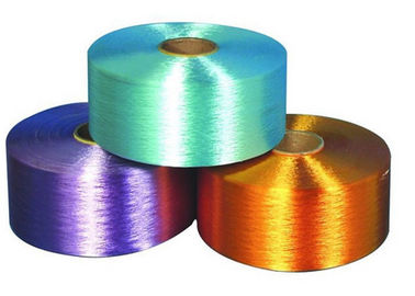 Chine Fil 100% sans noeuds coloré de POY de polyester 200D/96F teint par dopant ignifuge fournisseur