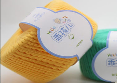 Chine 100% fil à tricoter de coton, fil de tricotage à la main coloré pour l'usage de bébé, OIN approuvée fournisseur
