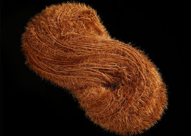 Chine Longueur de fantaisie du fil à tricoter 4cm de 100% de plume molle de nylon pour l'écharpe d'hiver, qui respecte l'environnement fournisseur
