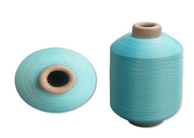 Chine Enduisez le fil teint de filament de polyester des couleurs 300D pour la base couvrante, couleur adaptée aux besoins du client fournisseur